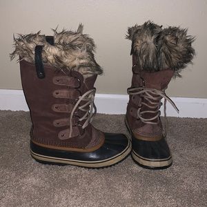 Sorel brown Joan of arctic boots faux fur size 8 brown winter boots